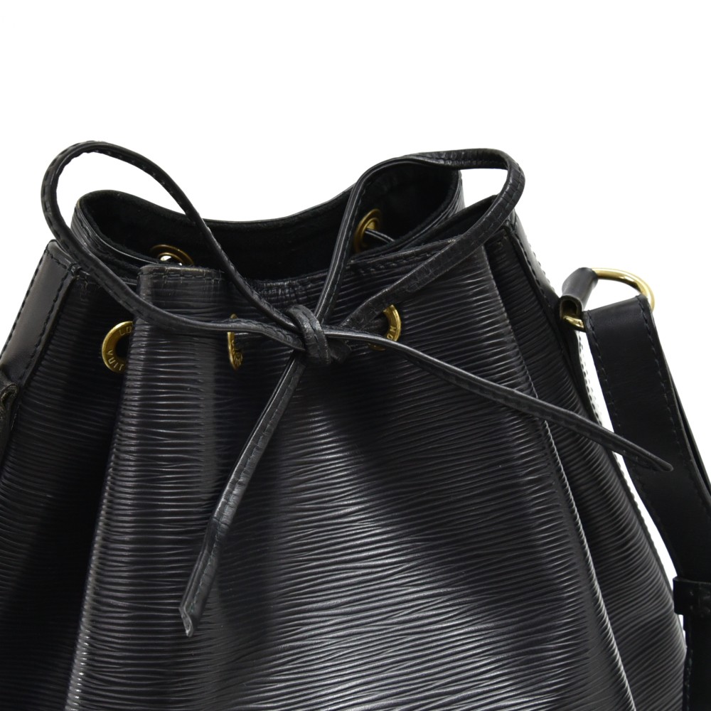 RDC12831 Authentic Louis Vuitton Vintage Black Epi Leather Noe GM Bag