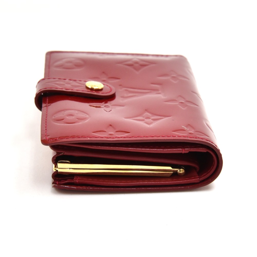 Louis Vuitton, Bags, Auth Louis Vuitton Vernis Red Kiss Lock Wallet