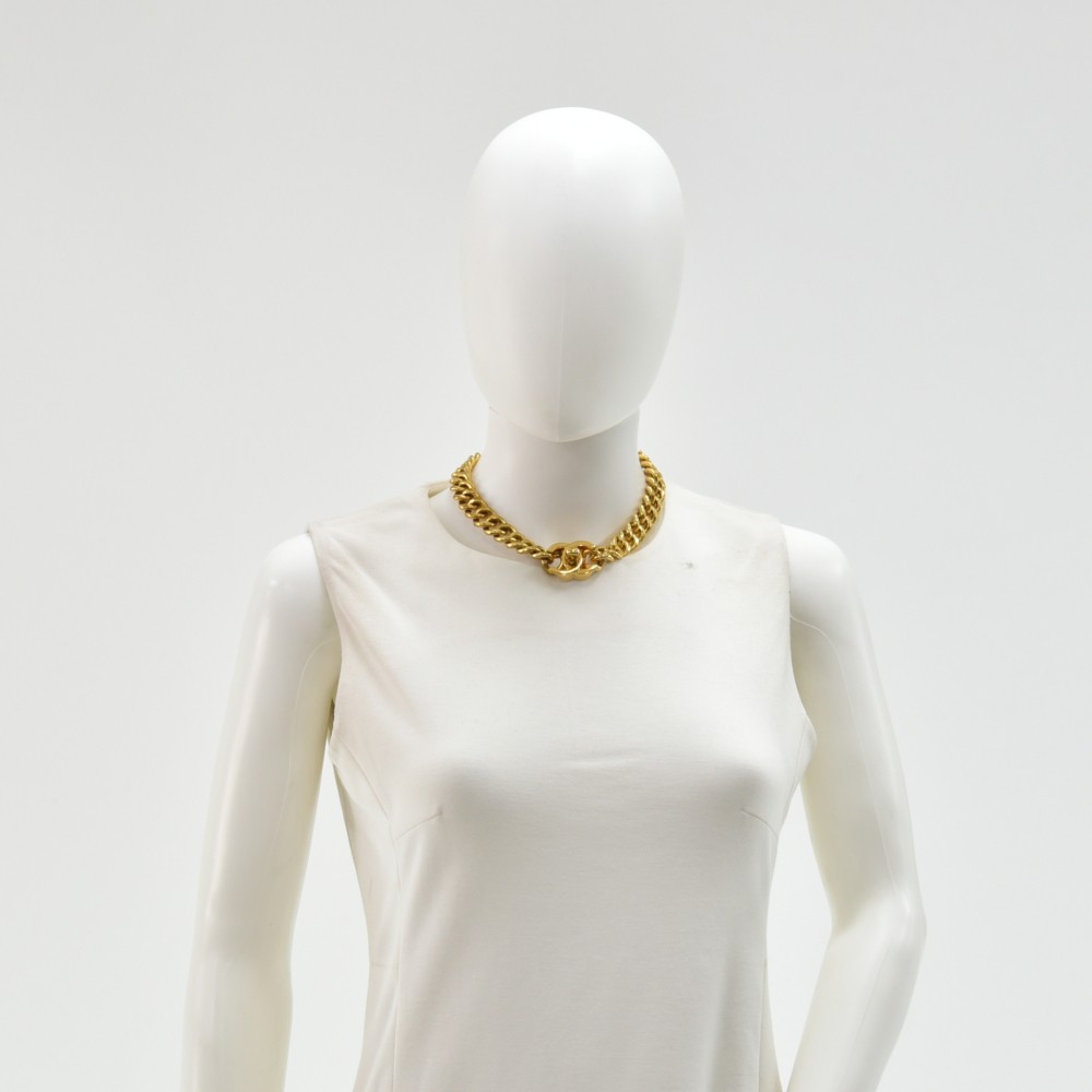 Chanel Gold Charm CC Chain Rhinestone Link Evening Turnlock Choker Necklace