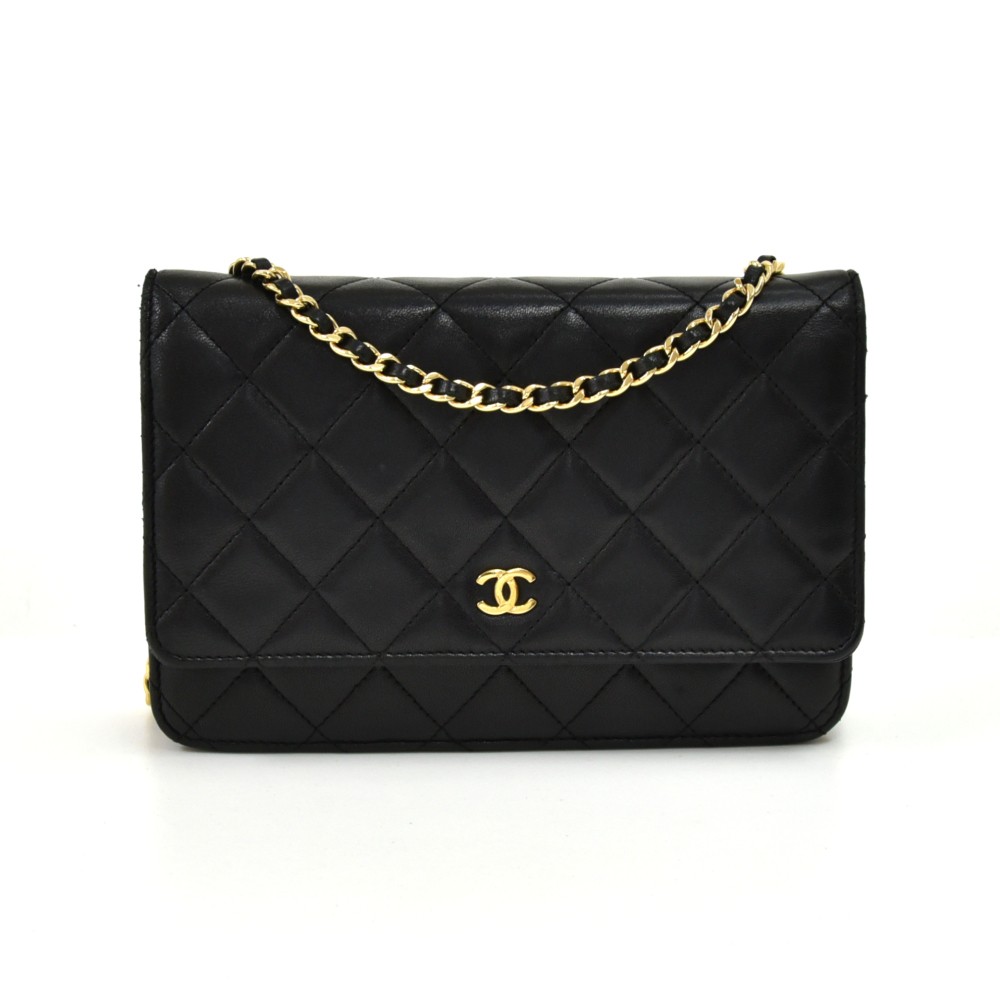 Company of a tiny Chanel - CHAPTER FRIDAY  Vintage chanel bag, Chanel woc, Chanel  wallet