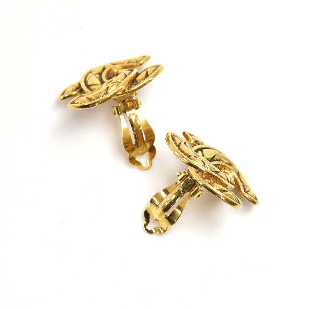 $650 Chanel Quilted 37mm Gold Plated Earrings – Rick Kleinvehn Diamond  Brokers