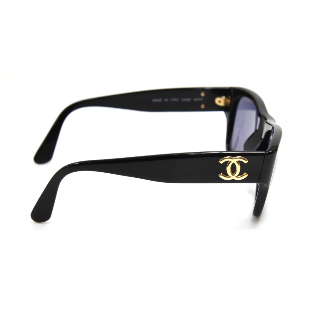 Chanel Vintage Chanel Classic Wayfarer Style Black with Gold CC Logo