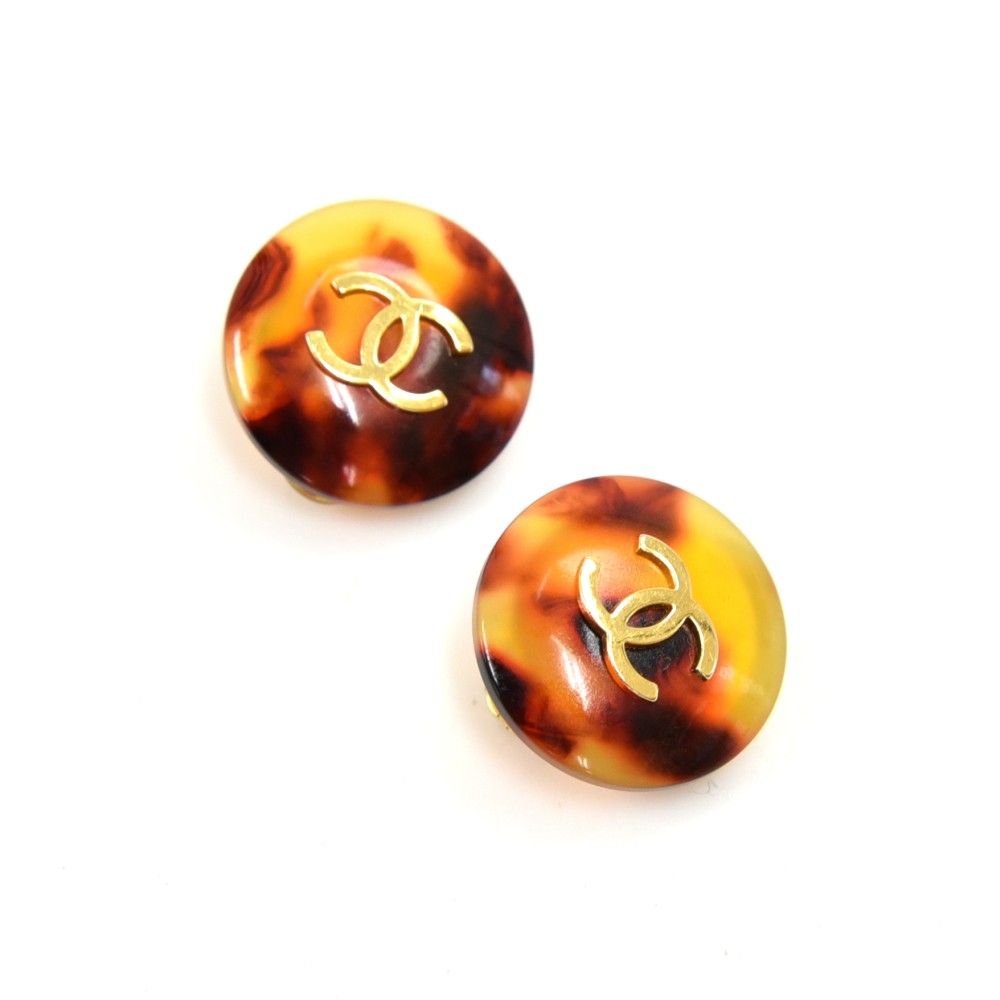 Chanel Vintage Chanel Tortoise Shell Style CC Logo Round Button