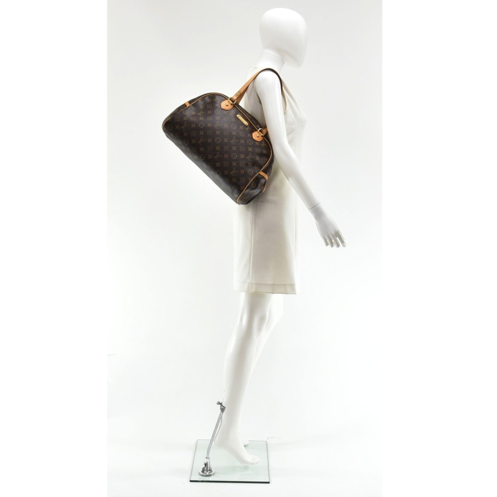 Louis Vuitton Montorgueil GM Handbag  Handbag, Louis vuitton, Fashion  handbags