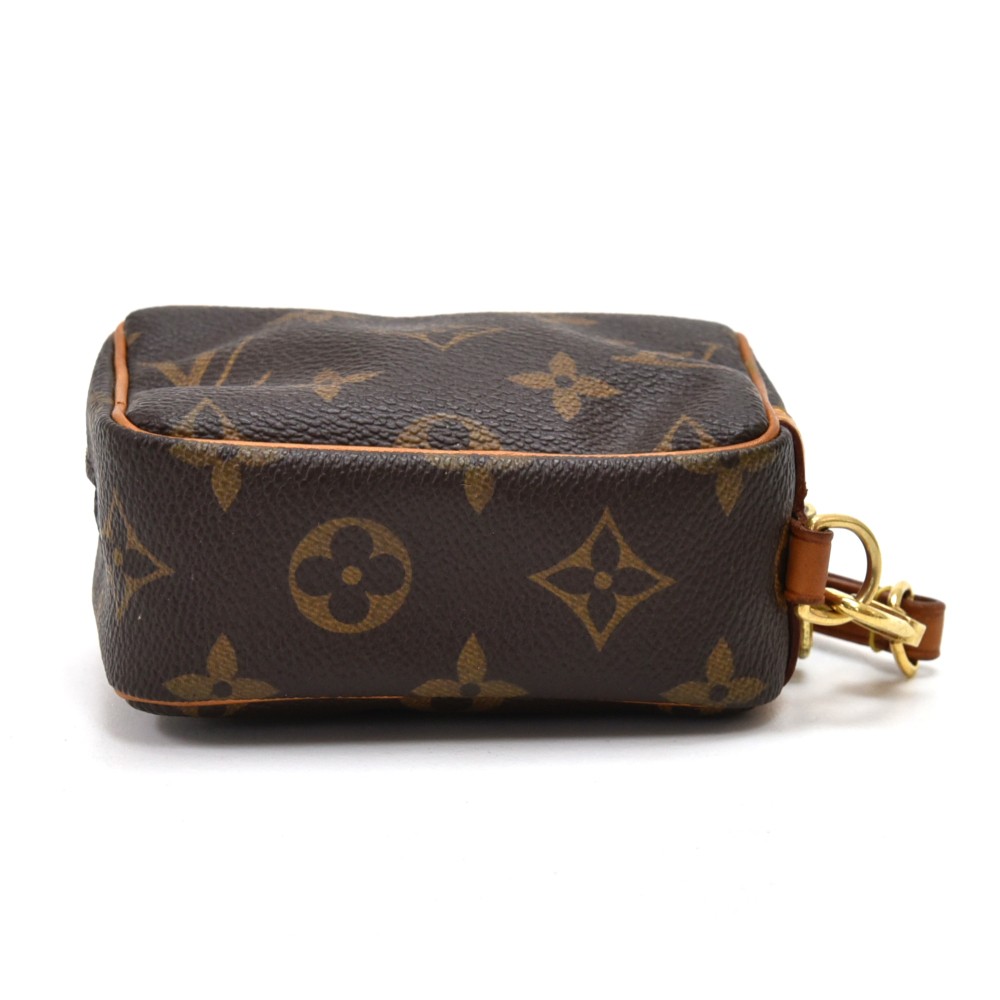 Louis Vuitton Monogram Canvas Trousse Wapity Mini Pouch Wrist Bag Brown  Cloth ref.456682 - Joli Closet