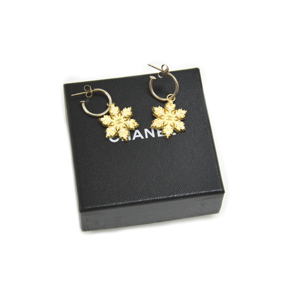 Chanel Chanel Gold-tone CC Logo Snowflake Drop Earrings