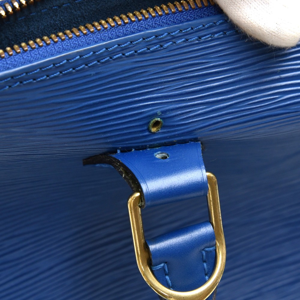 Louis Vuitton Alma Black Leather Handbag (Pre-Owned) – Bluefly