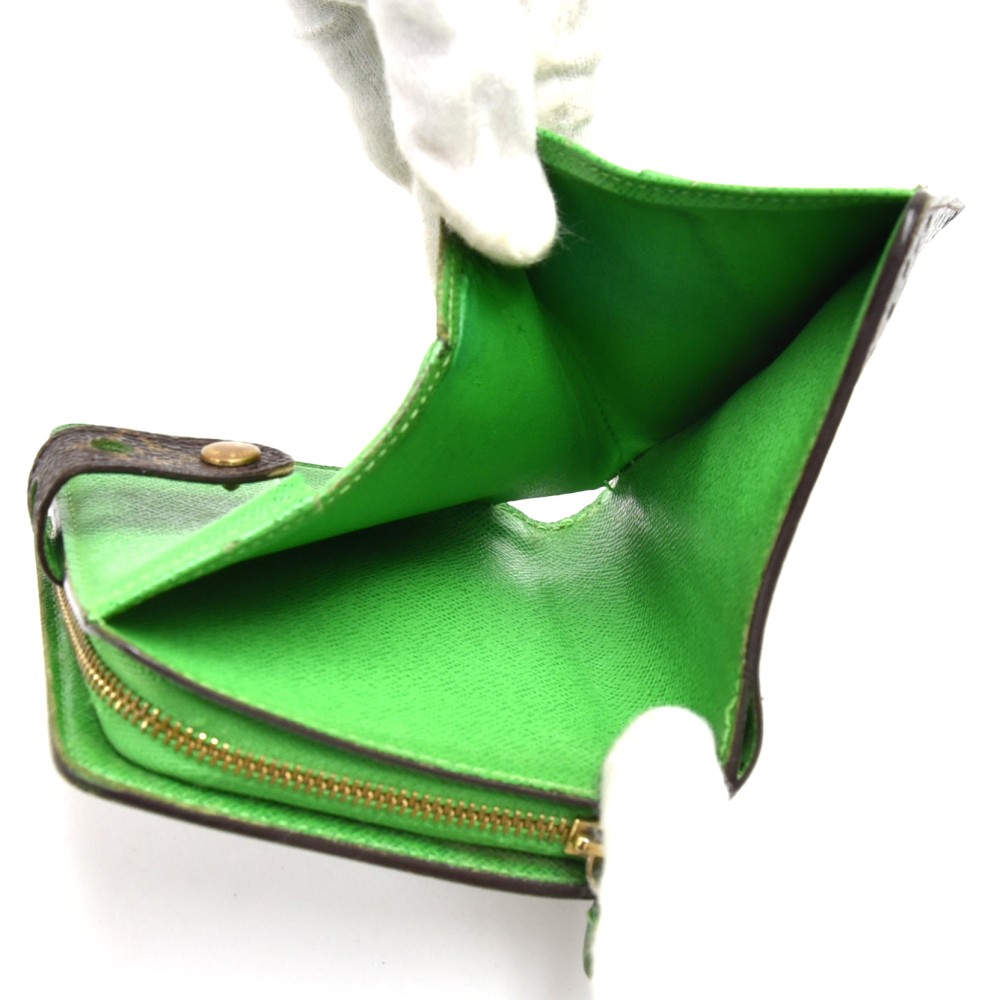 Louis Vuitton coin purse Green Patent leather ref.729514 - Joli Closet