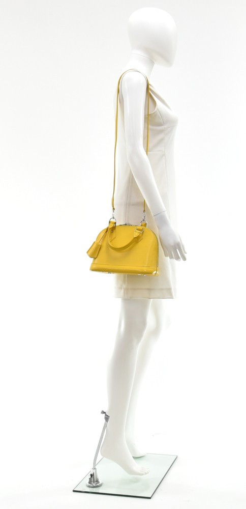 Louis Vuitton LV alma BB epi with strap Yellow Leather ref.429704 - Joli  Closet