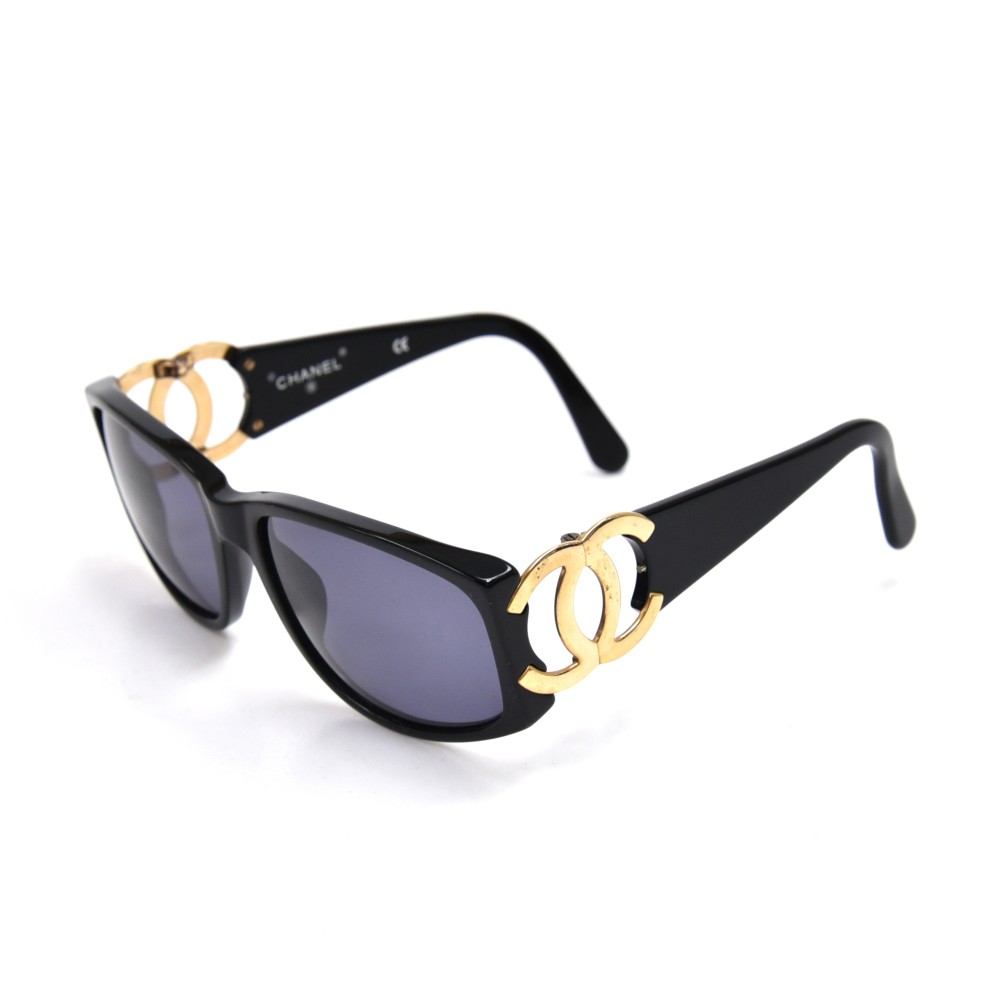 CHANEL CC Logos Sunglasses Eyewear Black Italy Authentic AK35533e