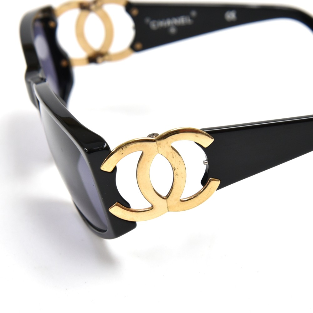 Chanel Vintage Chanel Black with Large Gold CC Logo Sunglasses