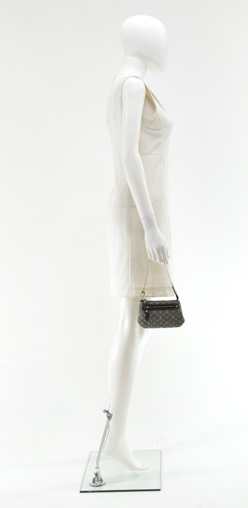 Louis Vuitton Mini Pochette Accessoires White Leather Shoulder Bag (Pr –  Bluefly