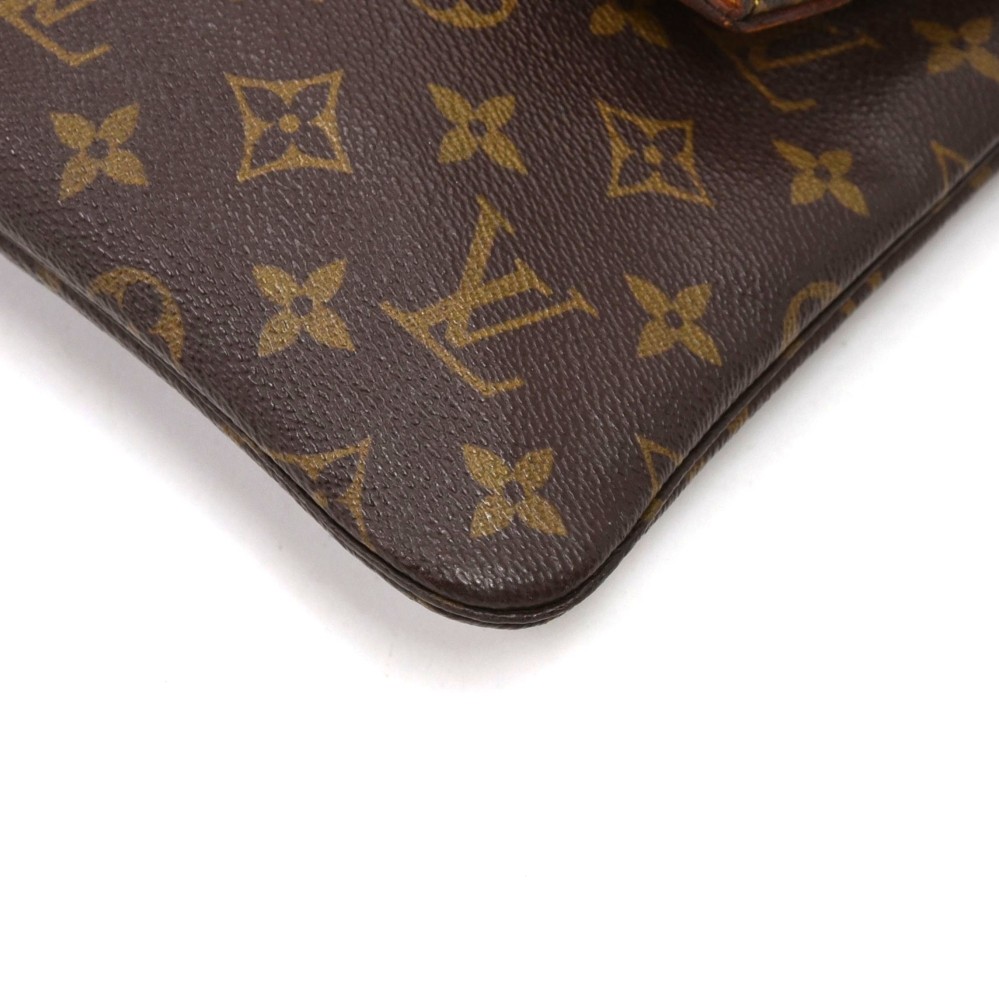 Authentic Louis Vuitton Pilante monogram clutch