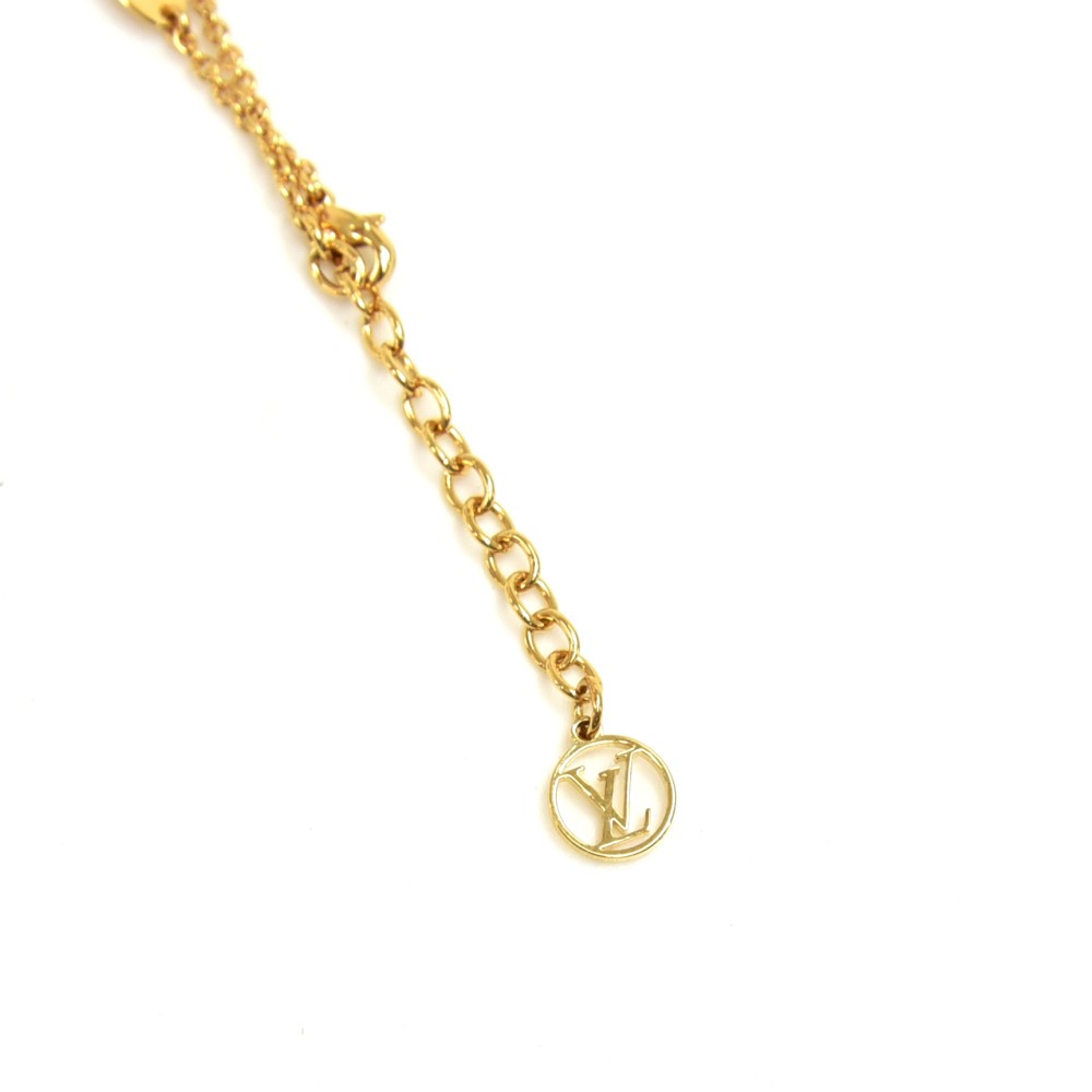 Essential v bracelet Louis Vuitton Gold in Steel - 21221013