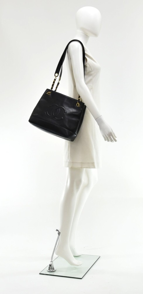 Chanel Vintage Chanel Black Lambskin Leather Large CC Logo Chain