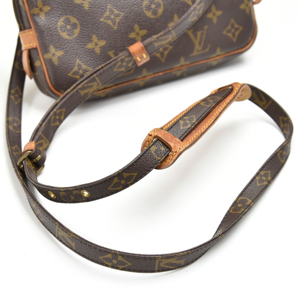Vintage Louis Vuitton Pochette Marly Bandouliere Monogram Canvas Shoulder  Bag at 1stDibs