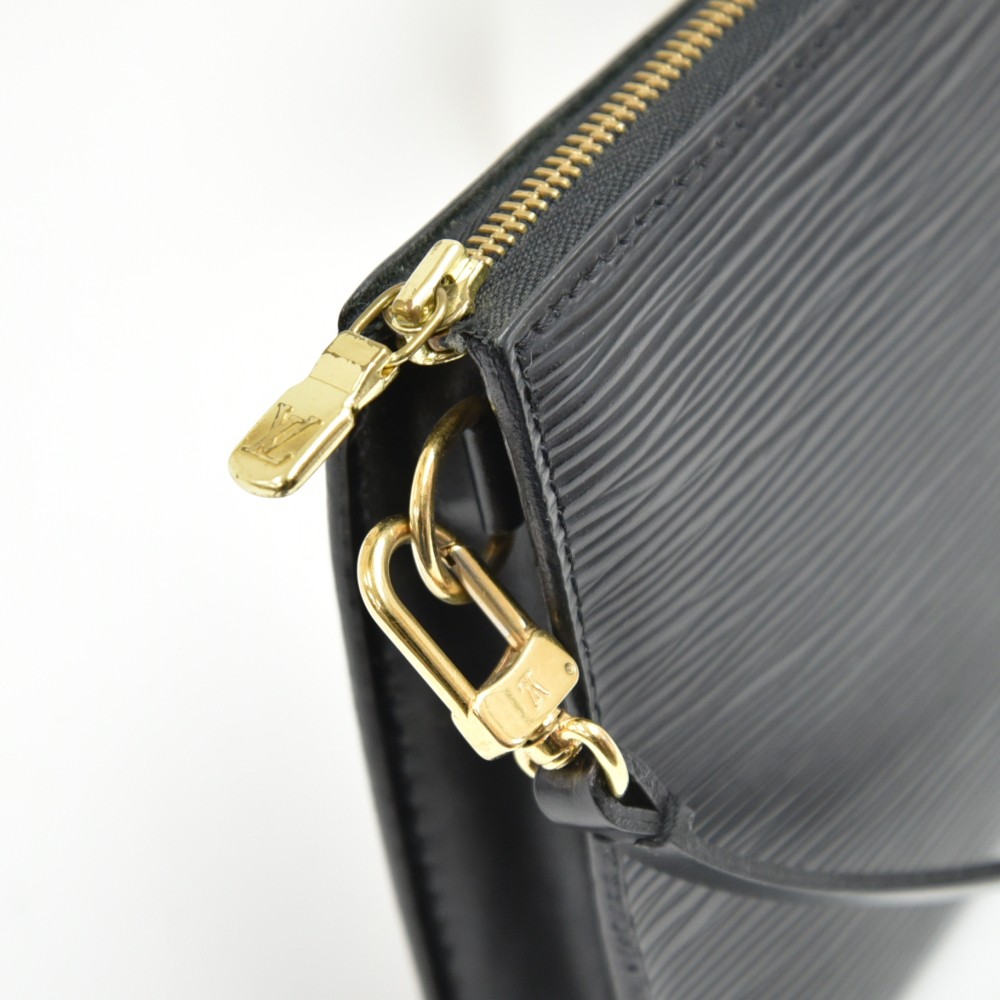 Louis Vuitton Womens Pochette Accessoires Black Epi Leather – Luxe  Collective