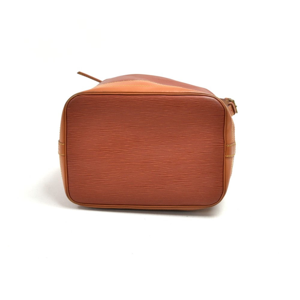 Vintage Louis Vuitton brown epi shoulder tote bag. Perfect vintage LV –  eNdApPi ***where you can find your favorite designer  vintages..authentic, affordable, and lovable.