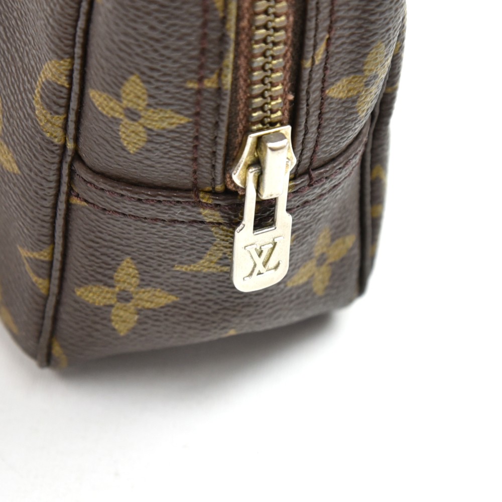 Louis Vuitton Trousse 23 – yourvintagelvoe