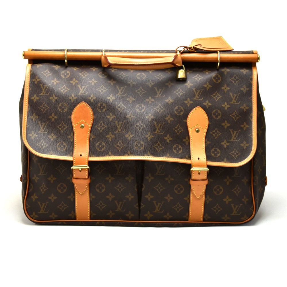 Authentic Louis Vuitton Monogram Sac Chasse Hunting 2way Travel bag M4 –  Selors