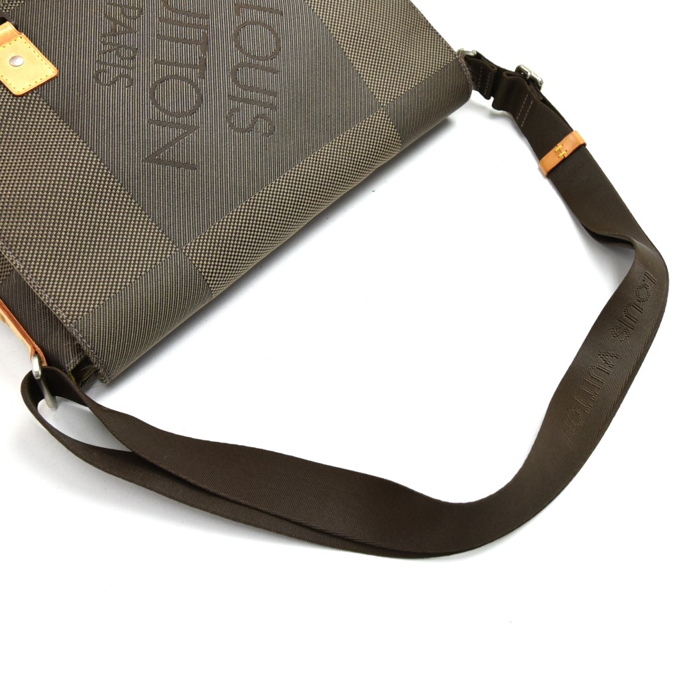 Louis Vuitton // Black Terre Damier Geant Petit Messenger Bag