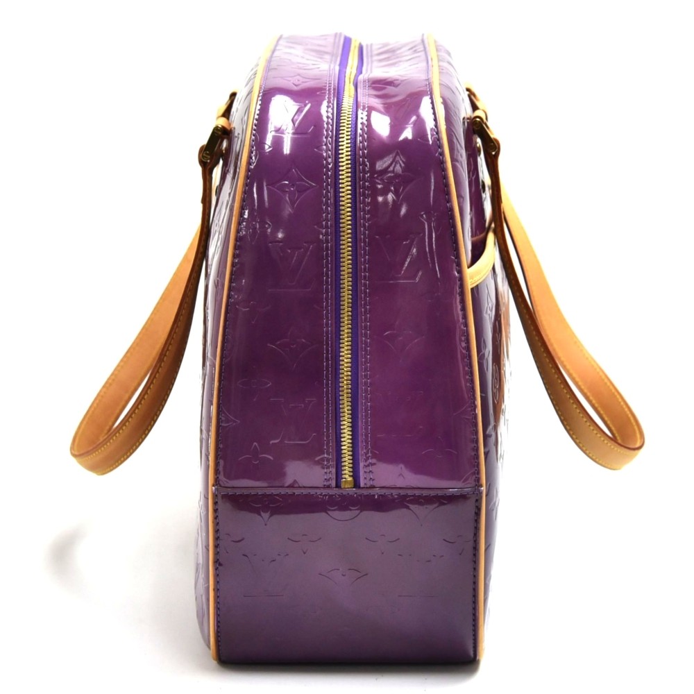 Louis Vuitton Purple Vernis Sherwood PM Leather Patent leather ref.968704 -  Joli Closet