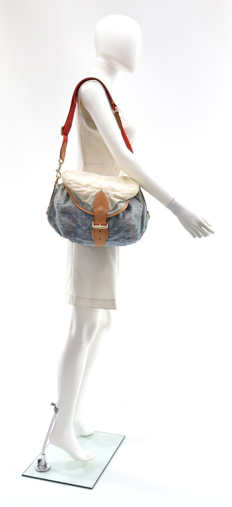 Louis Vuitton Sunshine Blue Ombre Monogram Denim Shoulder Bag – Luxify  Marketplace