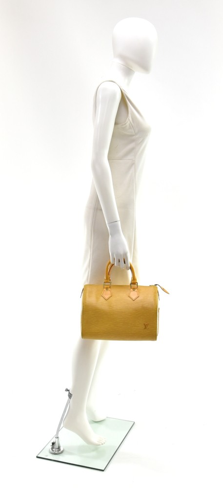 Louis Vuitton Speedy 25 Handbag Yellow Epi Leather M43019 – Timeless  Vintage Company