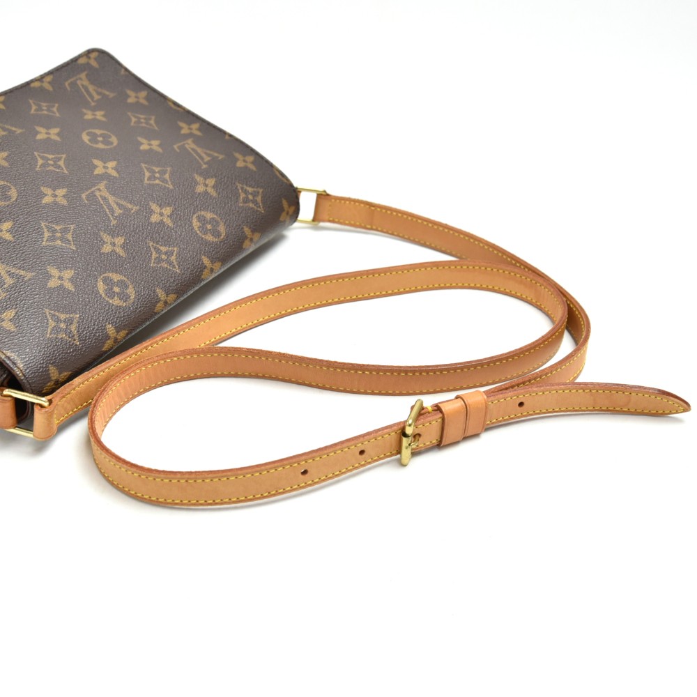 Musette tango cloth handbag Louis Vuitton Grey in Cloth - 27307010
