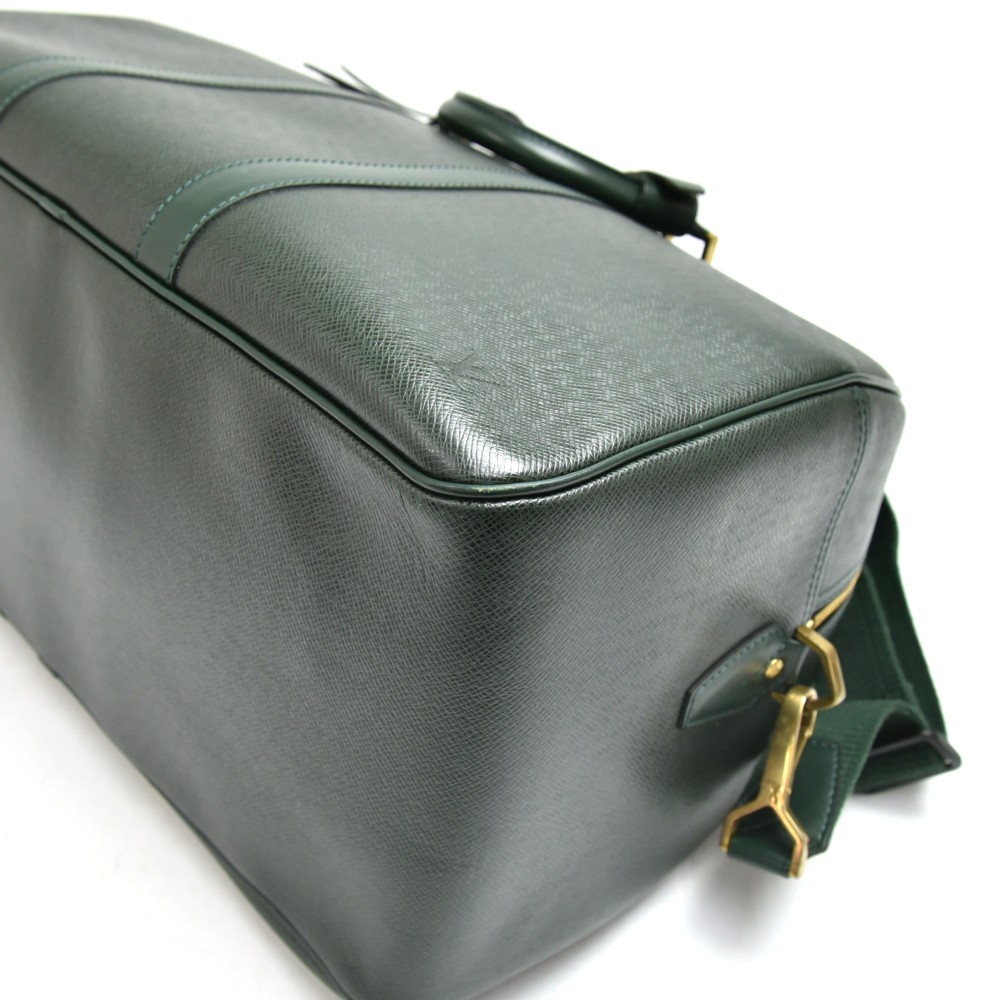 Louis Vuitton - Kendall PM Green Taiga - Travel bag - Catawiki
