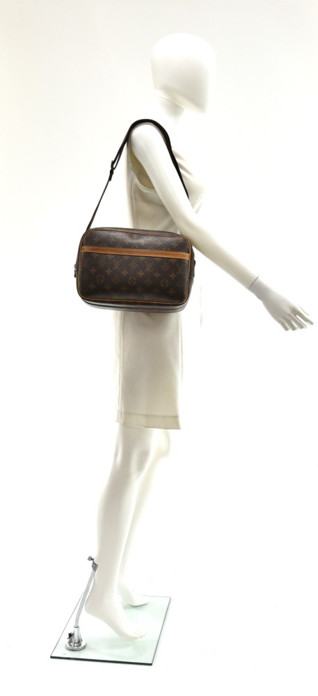 Vintage Louis Vuitton Monogram Reporter PM Crossbody Bag E2301641 0401 –  KimmieBBags LLC