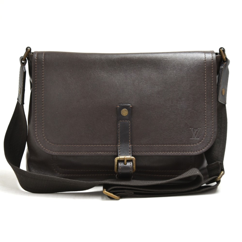 Louis Vuitton Brown Utah Leather Iriquois Shoulder Messenger Bag