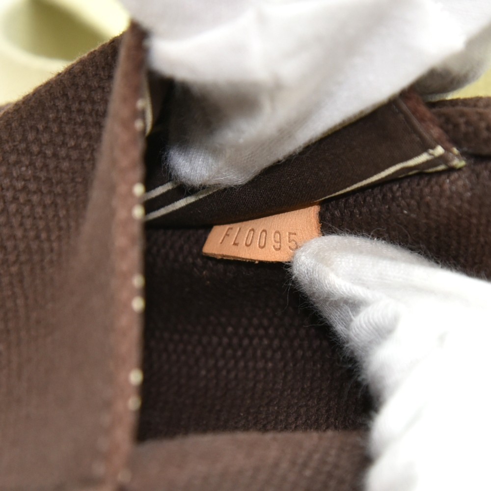 Louis Vuitton Brown Antigua Besace PM White Dark brown Cloth Cloth  ref.184344 - Joli Closet