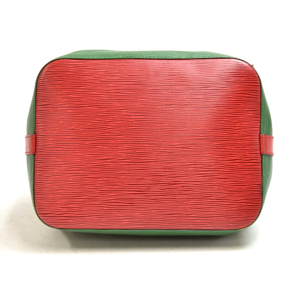 LOUIS VUITTON vintage 'Noé' bag in red épi leather - VALOIS VINTAGE PARIS