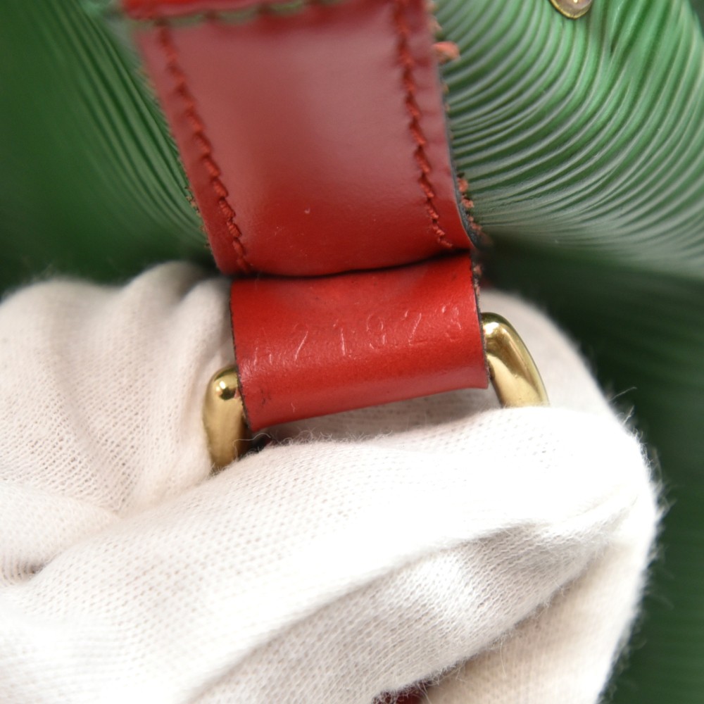 Vintage Louis Vuitton Petite Noe Red Epi Shoulder Bag 2GCW7WR