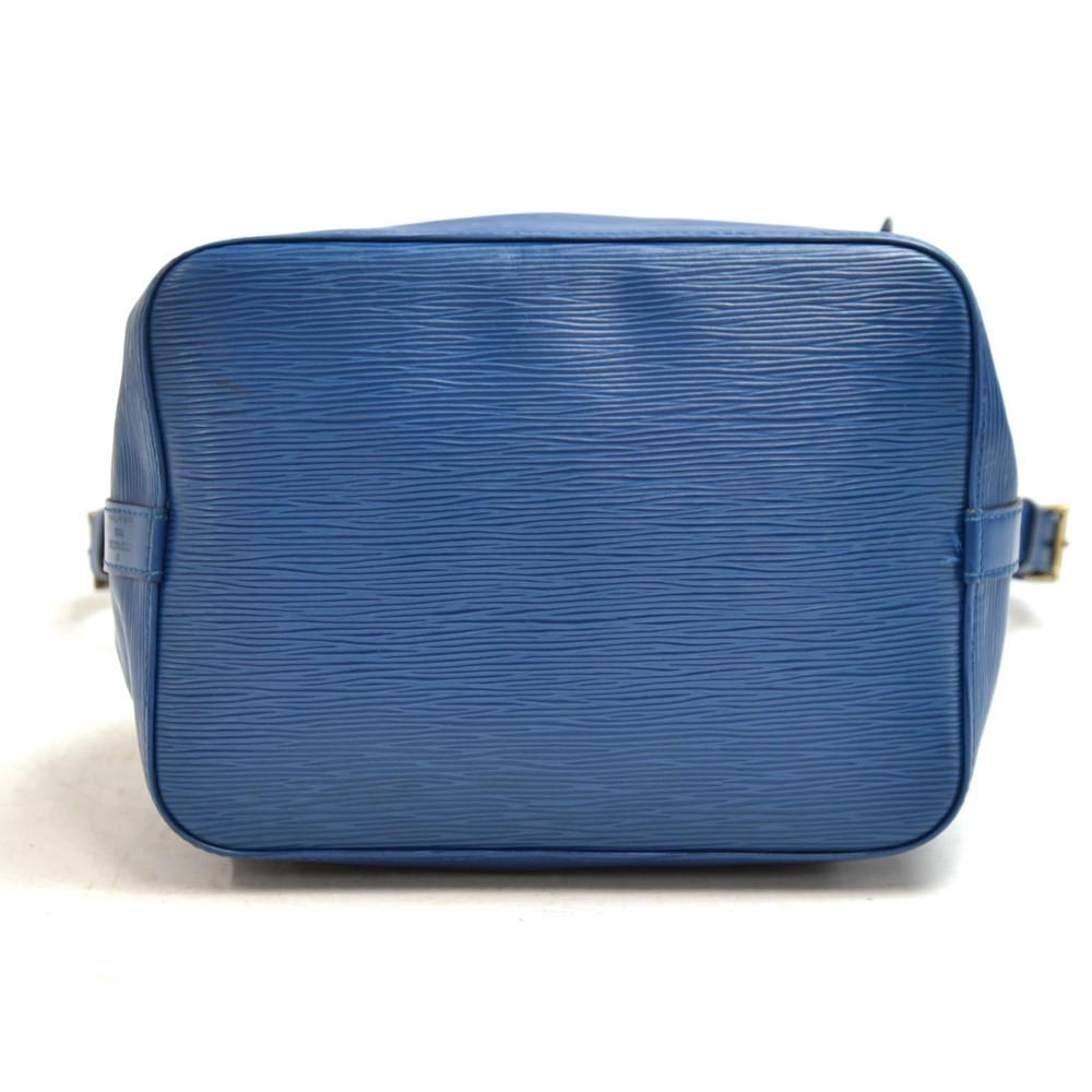 Blue Epi Leather Louis Vuitton Petit Noe Brown Cloth ref.969563 - Joli  Closet
