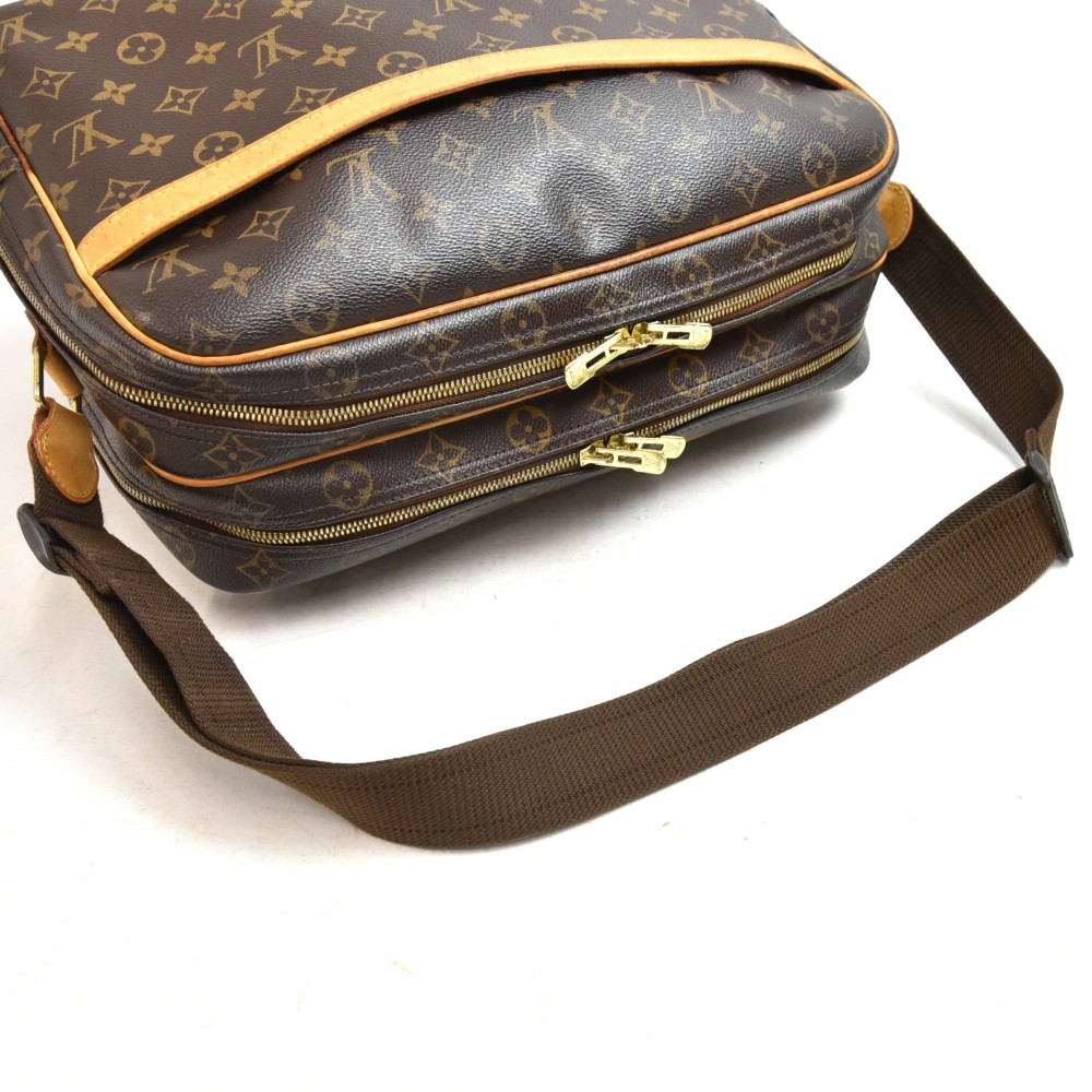 Louis Vuitton Monogram Reporter GM Crossbody Messenger Bag 862715