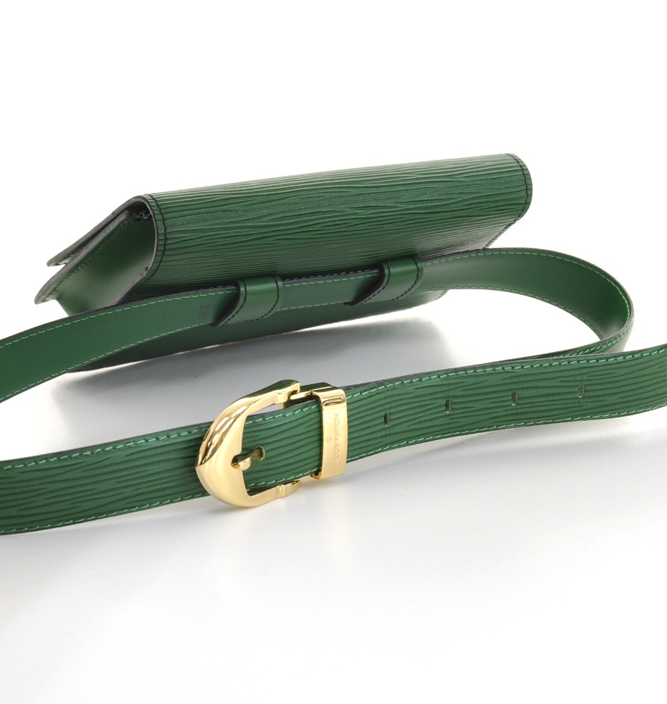 Louis Vuitton Belt Green Leather ref.419838 - Joli Closet