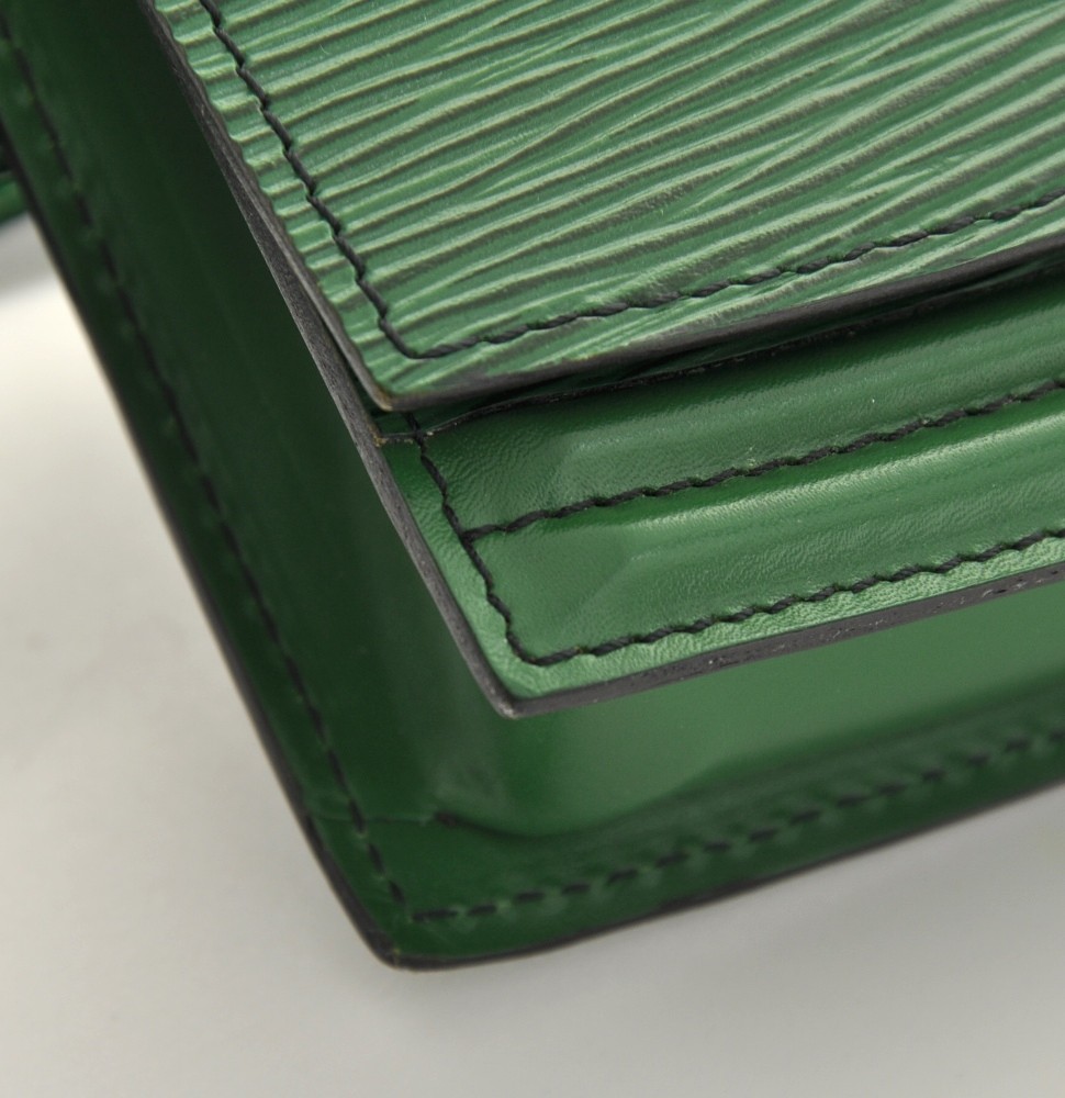 Authenticated Used Louis Vuitton Taiga Sunture Classic Leather Belt Episea ( Green) M6845 Total Length 95 cm Waist 75-85 LOUIS VUITTON Men's 