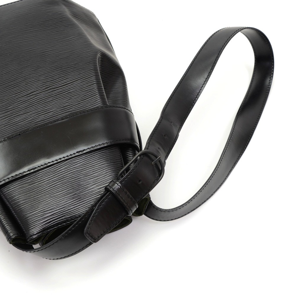 LOUIS VUITTON Epi Sac Depaule PM Shoulder Bag Black M80155 LV Auth 22779  Leather ref.336048 - Joli Closet