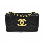 Vintage Chanel Beak Tip CC Logo Flap Black Quilted Lambskin Leather Shoulder Bag