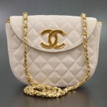 Chanel White Quilted Leather Shoulder Bag Gold Chain CC SS135