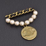 Chanel Mat Finish Gold Tone CC Logo Chain & Pearl Pin Brooch