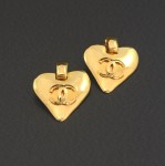 Vintage Chanel Gold Tone Heart Shaped Earring