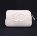 Vintage Chanel White Caviar Leather Small Pouch Case